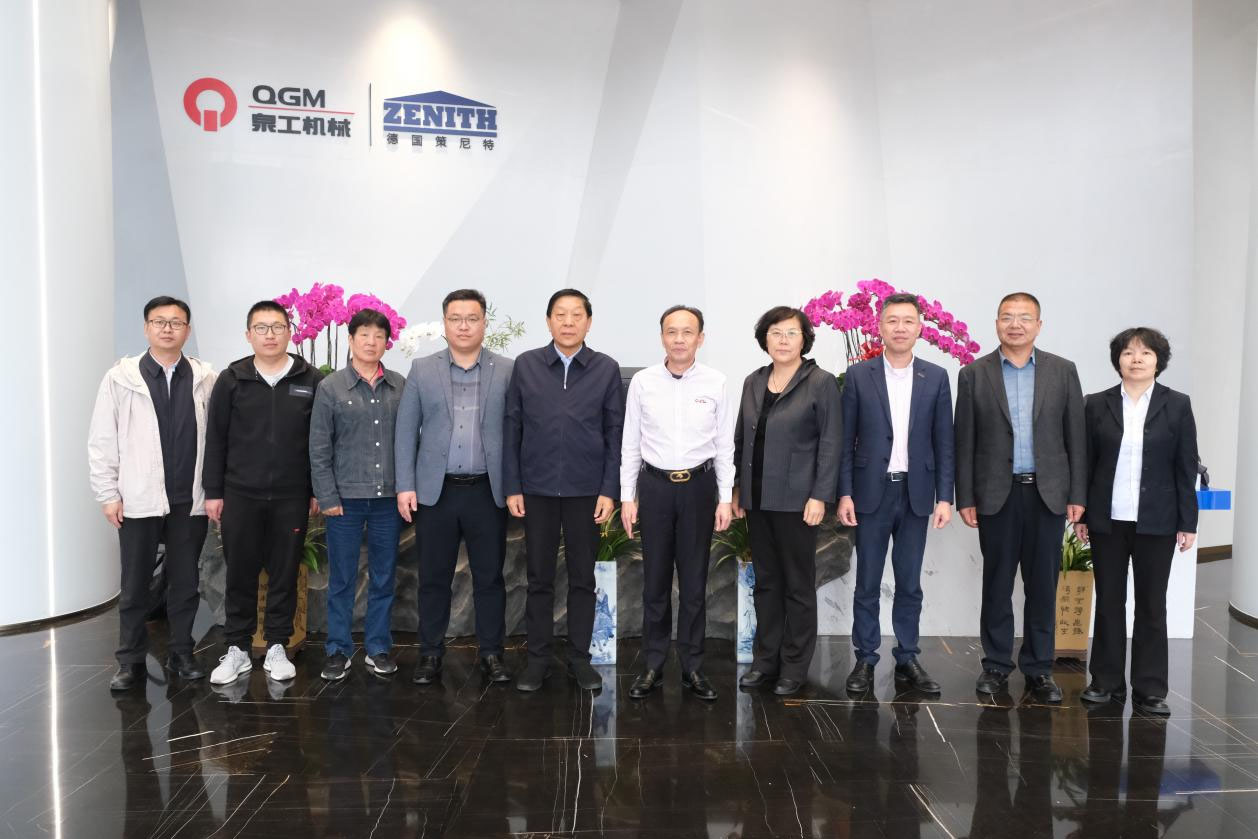 新疆建材行业协会一行莅临福建平博·pinnacle股份参观考察