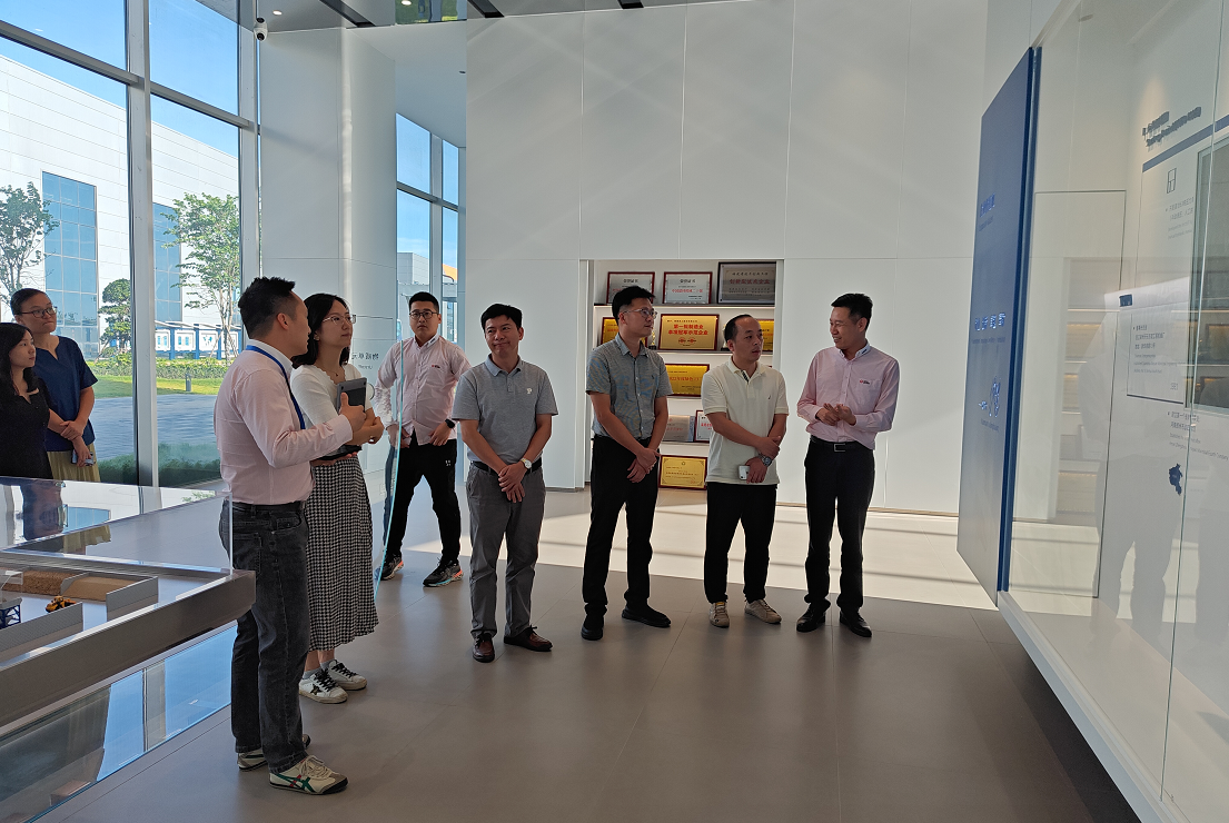 新华社福建分社莅临平博·pinnacle股份参观调研