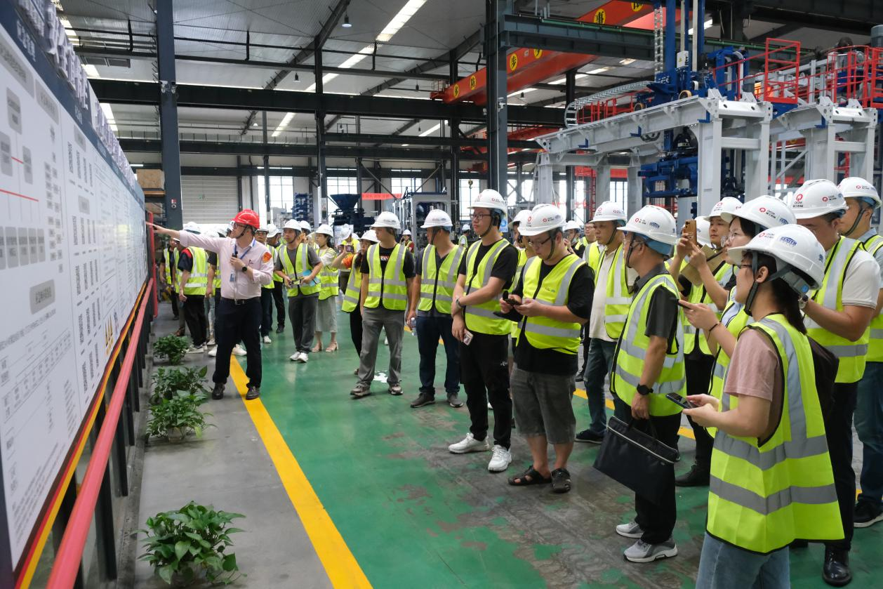 福建泉州台商区安全生产标准化工作专班走进平博·pinnacle股份