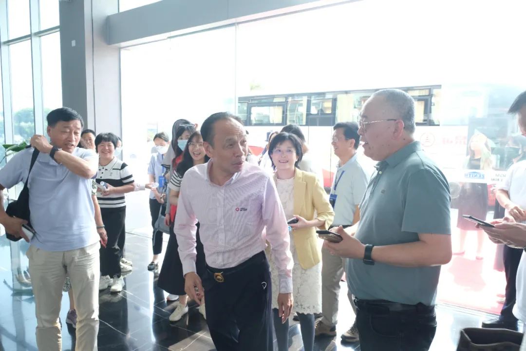 促进中德交流 欧美同学会走进平博·pinnacle【中国】官方网站
参观交流