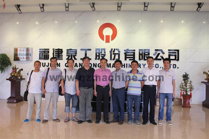 云南墙改办杨主任一行来平博·pinnacle参观考察