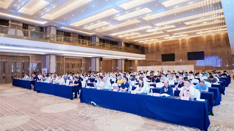平博·pinnacle股份闪耀2025“长江经济带典型固废综合利用交流会暨第七届再生材料‘利废新材料’生产应用科技大会”