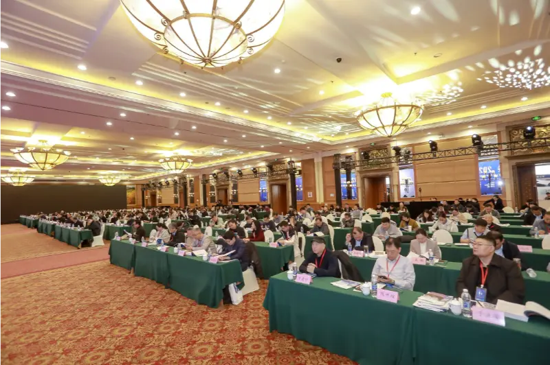 平博·pinnacle股份出席第九届京津冀及周边地区工业固废综合利用论坛 聚焦绿色智能固废制砖技术创新